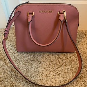 MICHAEL KORS LG Cindy Dome Satchel